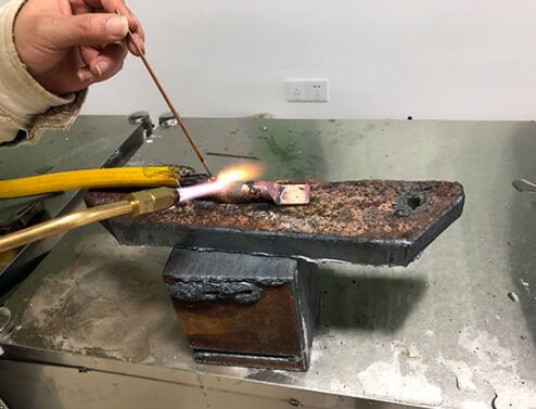 變壓器行業(yè)用高壓氣體發(fā)生器！