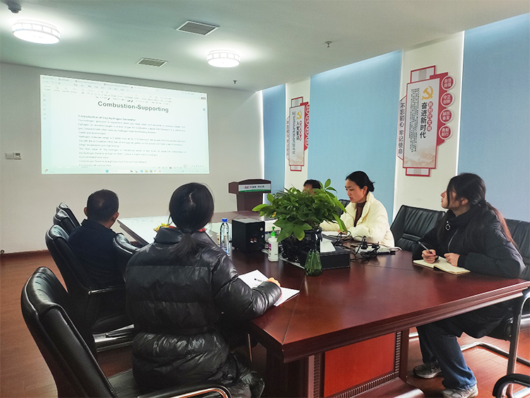 國(guó)外客戶來訪沃克能源.jpg 國(guó)外客戶來訪沃克能源.jpg